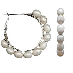 329-01-S | SMALL PEARL HOOPS ON SILVER