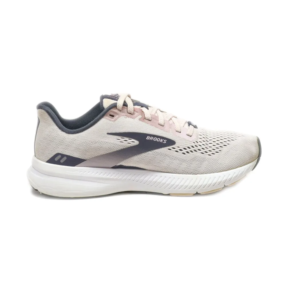 Brooks Launch Sport Shoes Leather Grey Colour For Women