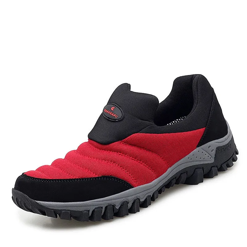 Man's stylish fashion anti-skid slip-on sneakers