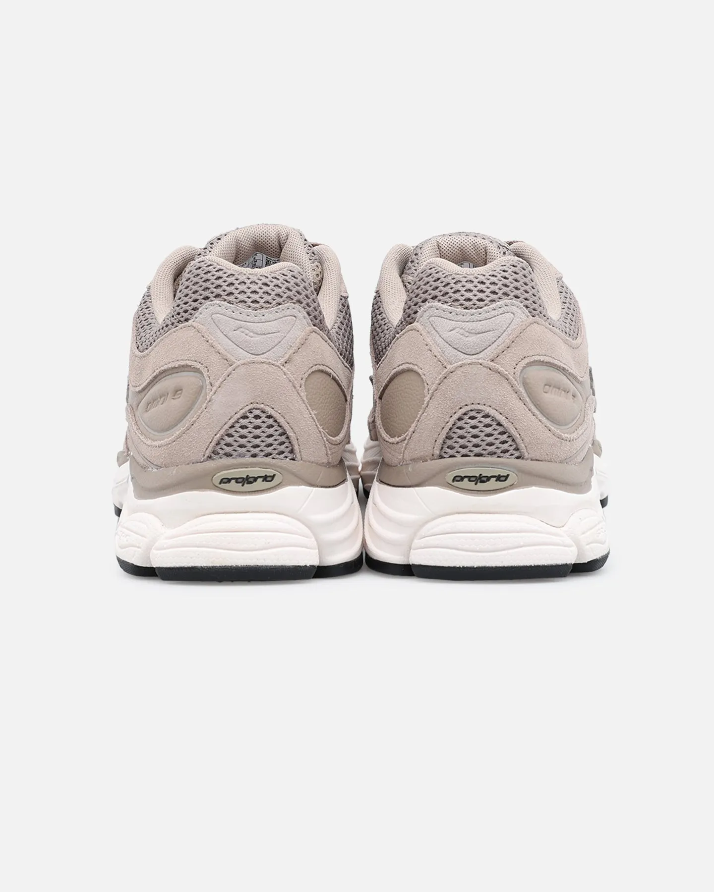 Saucony ProGrid Omni 9 Beige