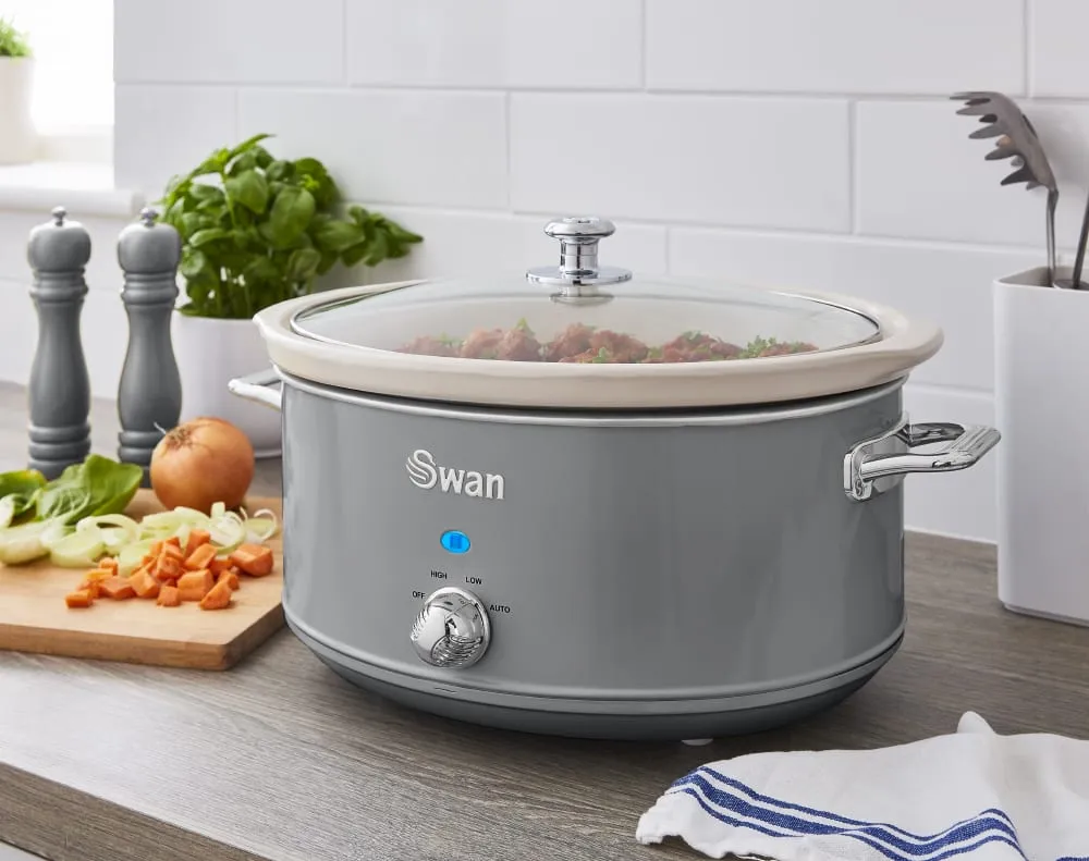 Swan 6.5L Slow Cooker Retro