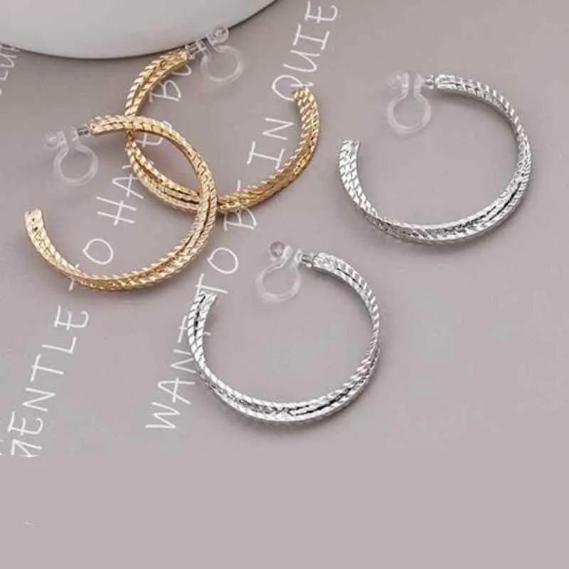 Textured Triple Hoop Hoop Invisible Clip On Hoop Earrings (Gold/Silver)