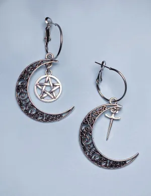 THE WITCHING HOUR HOOP EARRING